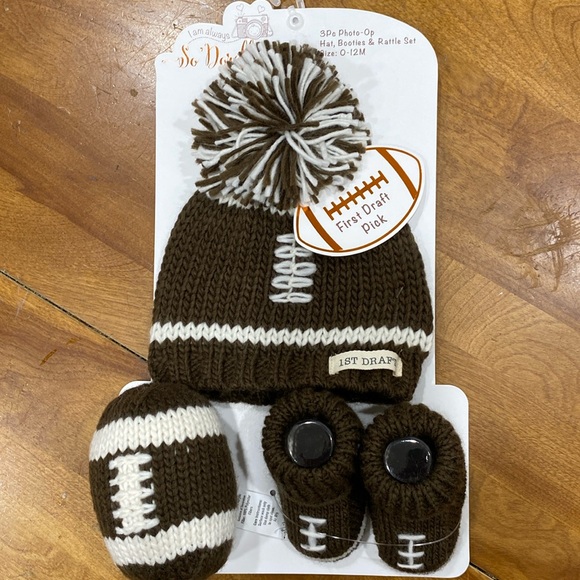 COPY - NWT. So’Dorable, infants’ size 0-12 months, 3 piece, hat/bootie/rattle … - Picture 2 of 15